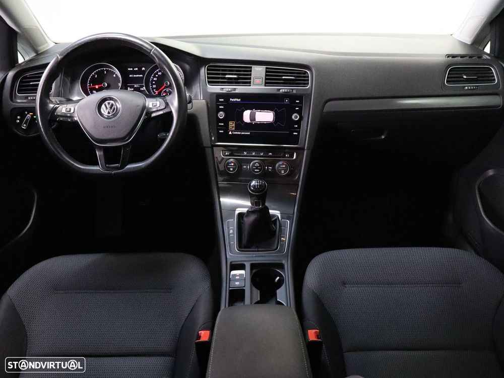 VW Golf Variant 1.6 TDi Confortline - 8