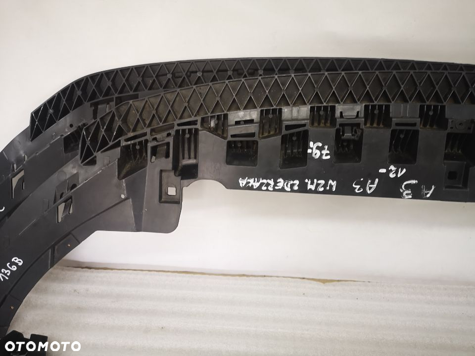 AUDI A3 8V3 12-  LIFT 16- OSŁONA PŁYTA POD ZDERZAK PRZEDNIA NR 8V3807233B 8V3807233 NR AUKCJI OSŁ136 - 8