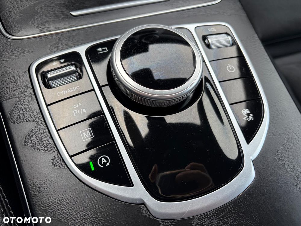 Mercedes-Benz GLC 250 4-Matic - 24