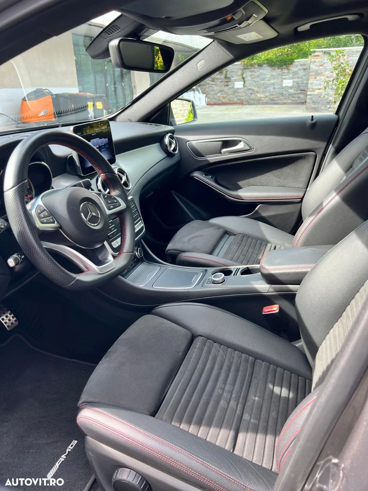 Mercedes-Benz GLA 250 4Matic 7G-DCT AMG Line - 15