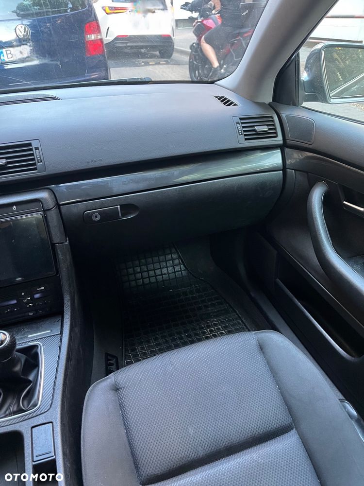 Audi A4 Limousine 2 - 17