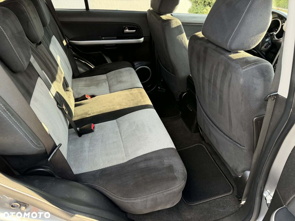 Suzuki Grand Vitara 2.0 Comfort Limited - 17