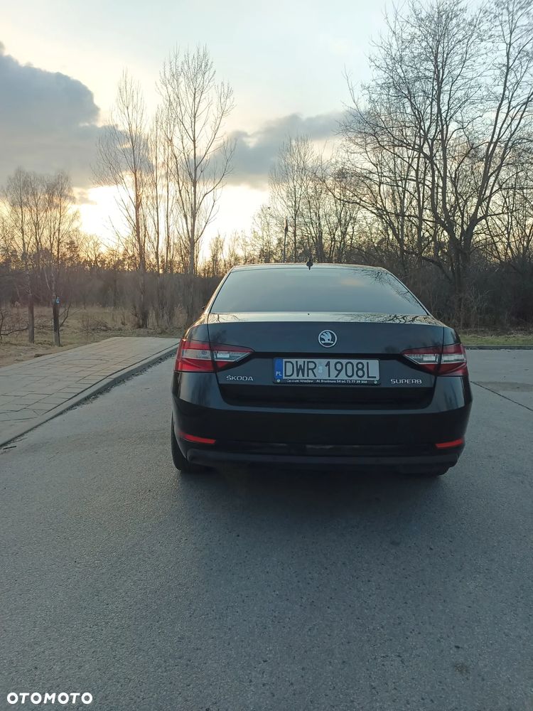 Skoda Superb 1.6 TDI Style - 11