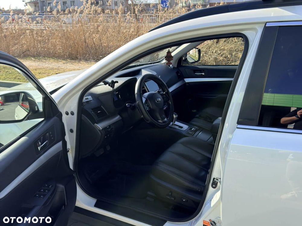 Subaru Outback 2.0D Comfort Lineartronic - 9