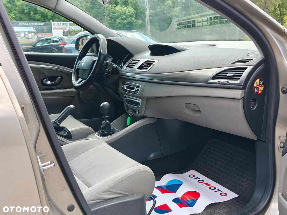 Renault Megane 1.5 dCi Dynamique - 7