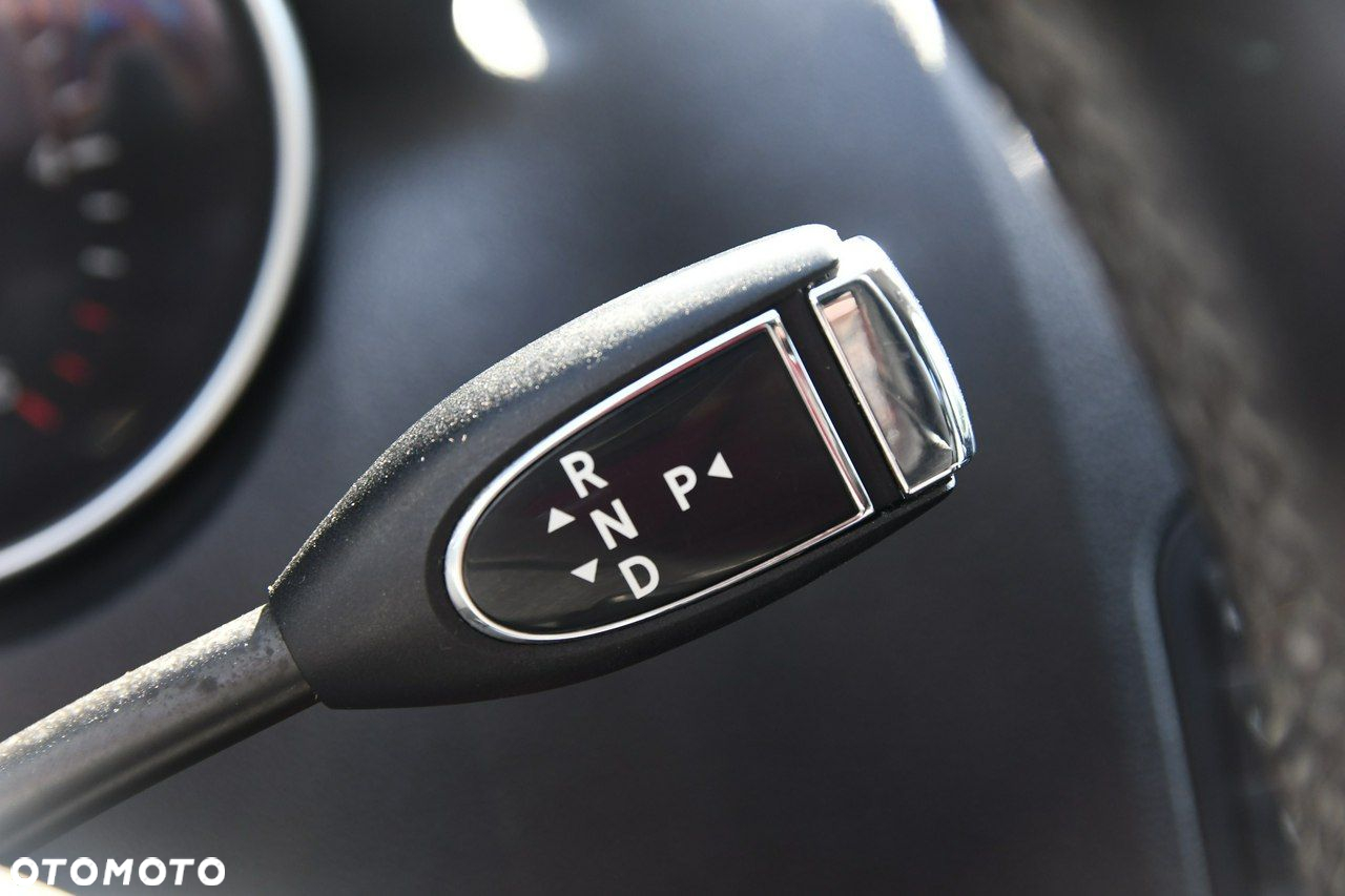 Mercedes-Benz ML - 24