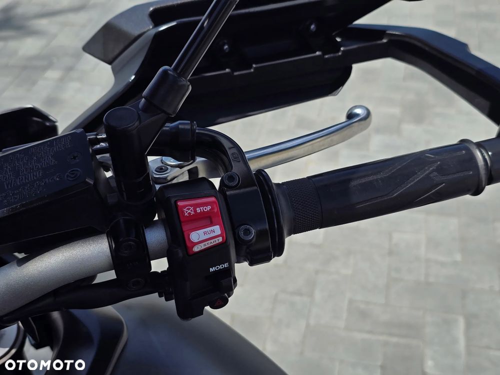 Yamaha MT - 29