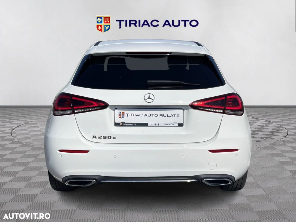 Mercedes-Benz A - 4