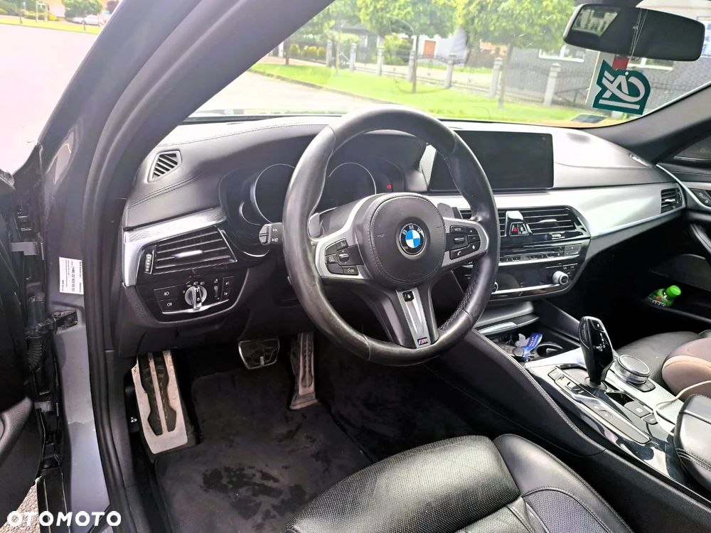 BMW Seria 5 540d xDrive - 9