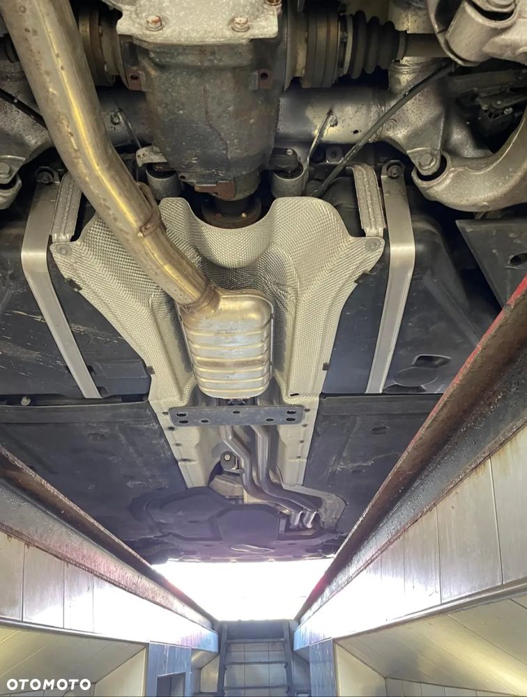 BMW Seria 5 525i - 13