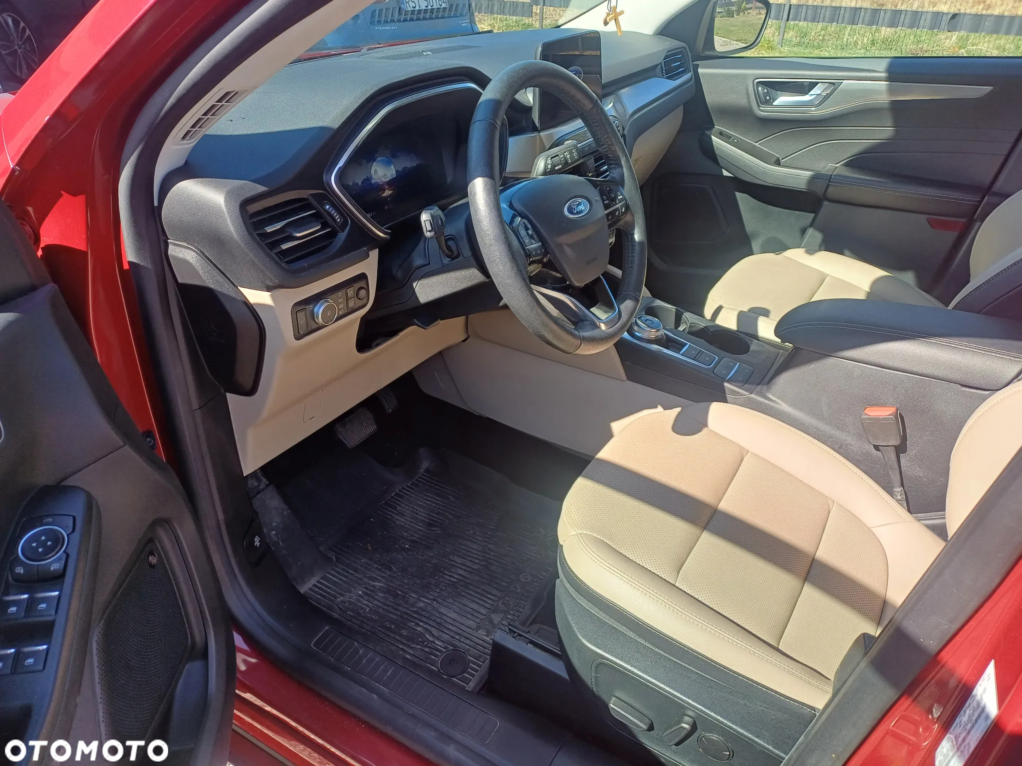 Ford Escape 2.0 EcoBoost AWD Titanium - 14