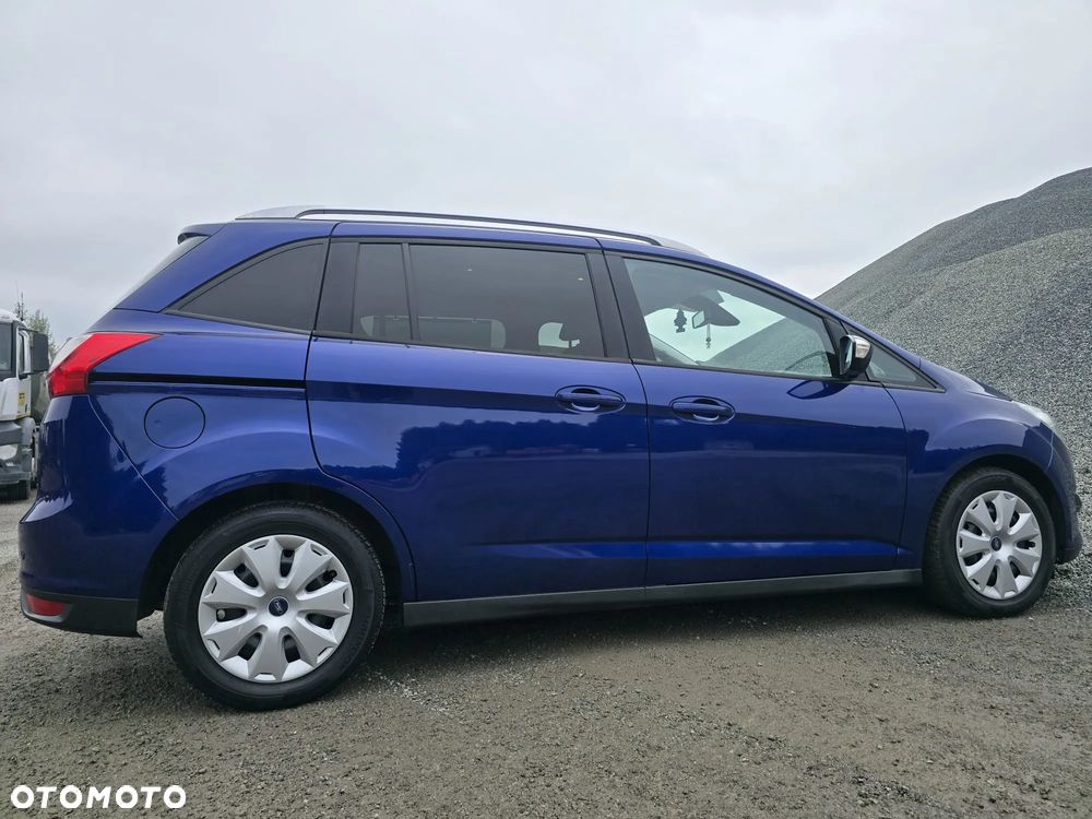 Ford Grand C-MAX - 17