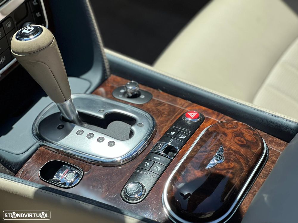 Bentley Continental Cabrio GT V8 Convertible - 38