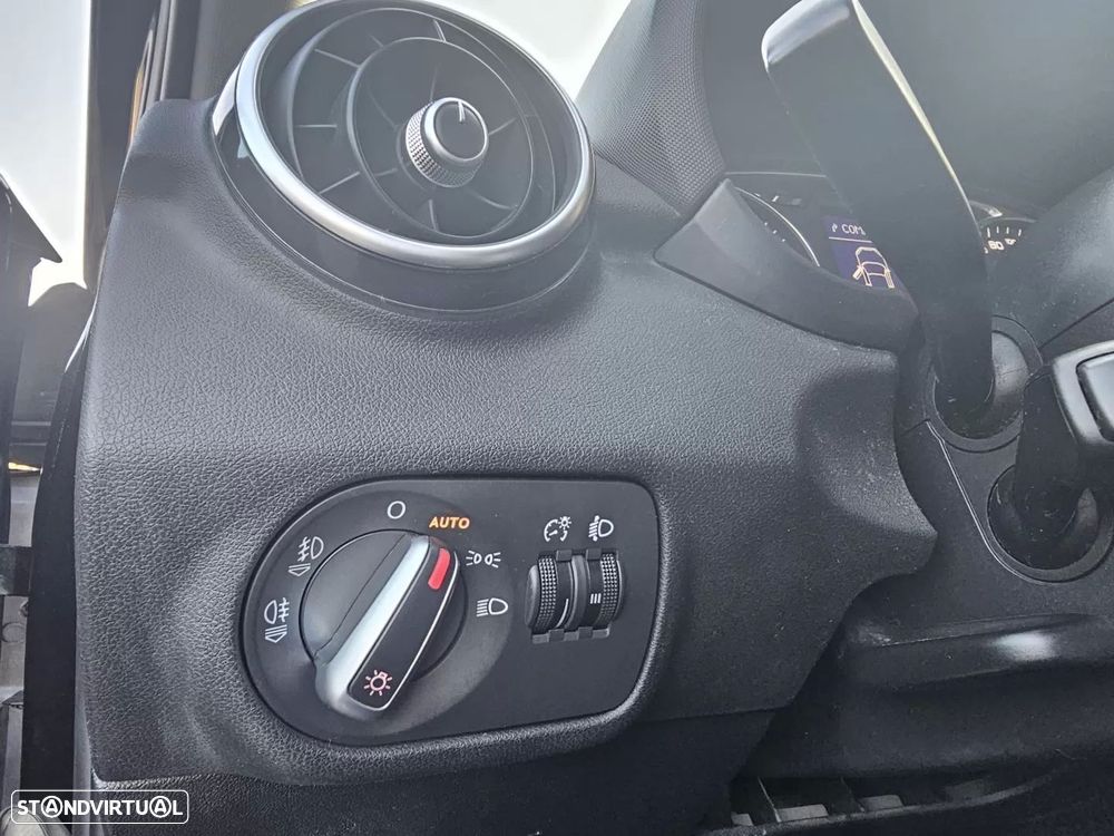 Audi A1 Sportback 1.2 TFSI Ambition - 13