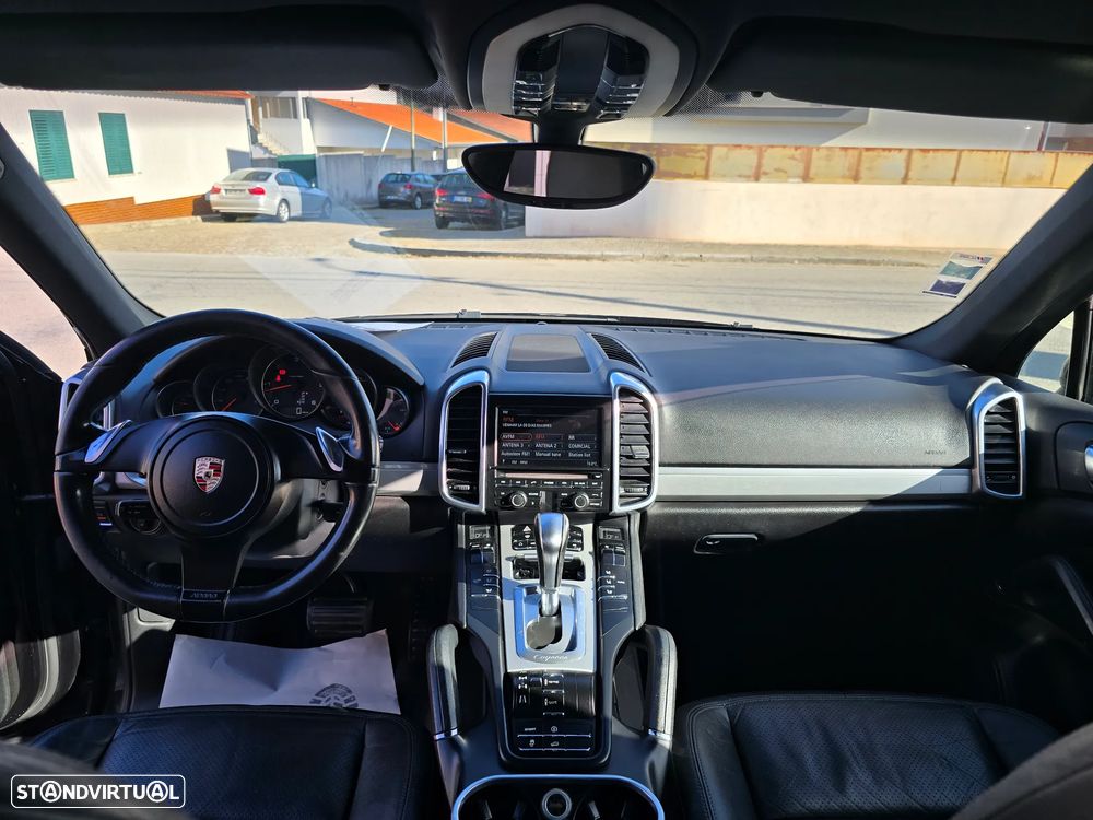 Porsche Cayenne 3.0 V6 - 22