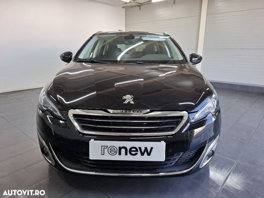Peugeot 308 1.2 L PureTech Turbo Allure - 6