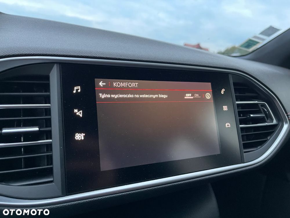 Peugeot 308 PureTech 263 Stop & Start GTi by Sport - 26