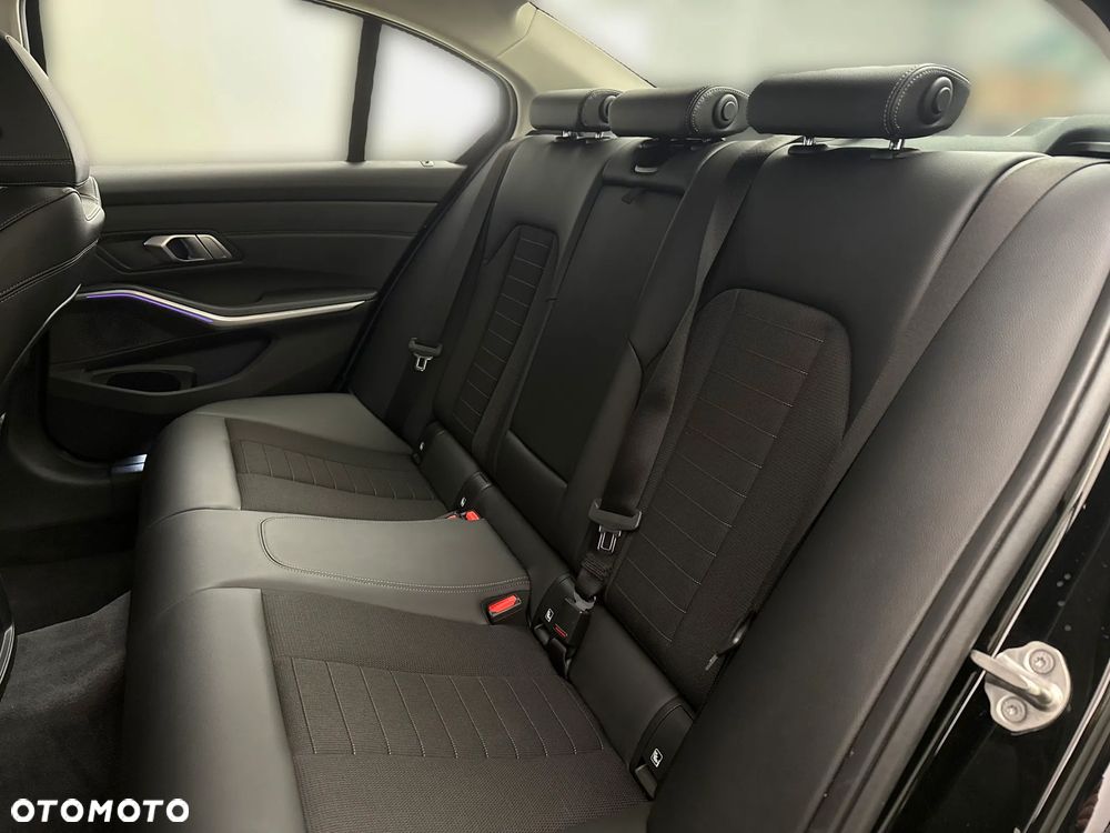 BMW Seria 3 2021