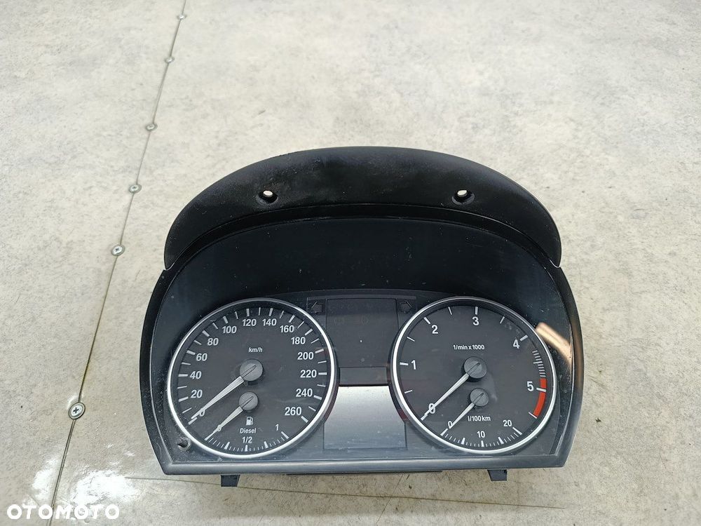 LICZNIK BMW 3 E90 A2C53113047 SIEMENS VDO 2.0 D 320d - 2