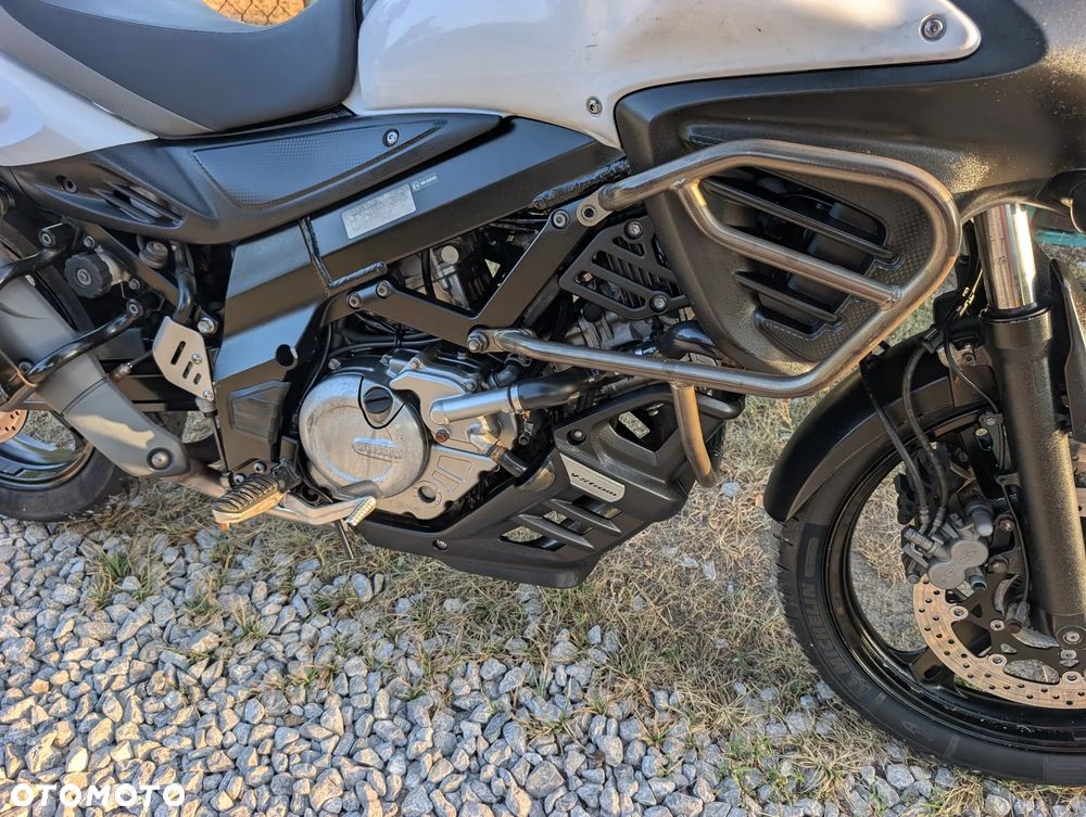 Suzuki V-STROM - 18