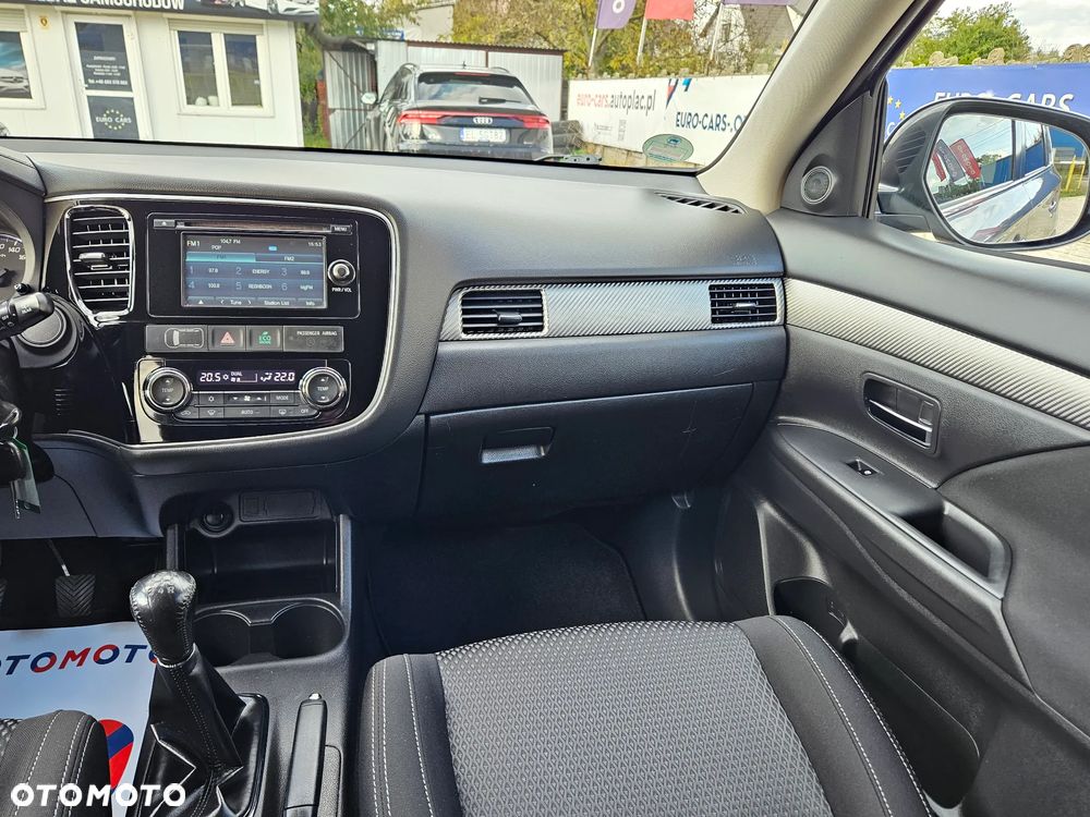 Mitsubishi Outlander 2.0 City Style 2WD - 25