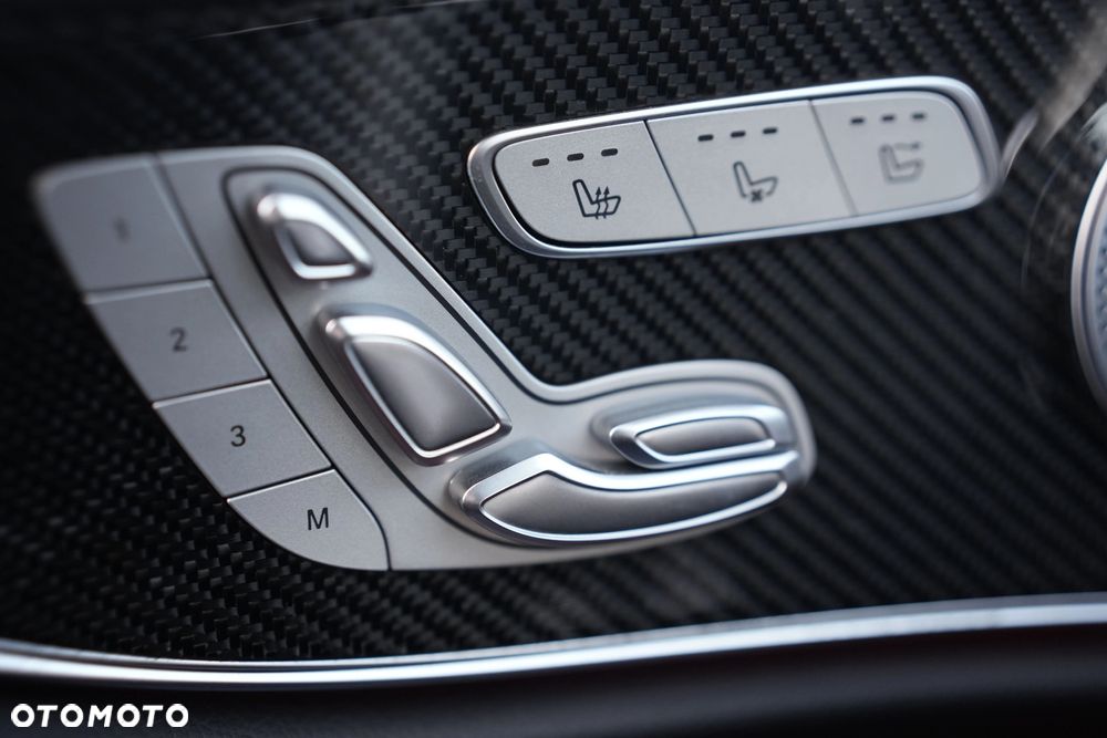 Mercedes-Benz Klasa E AMG 53 4-Matic+ - 38