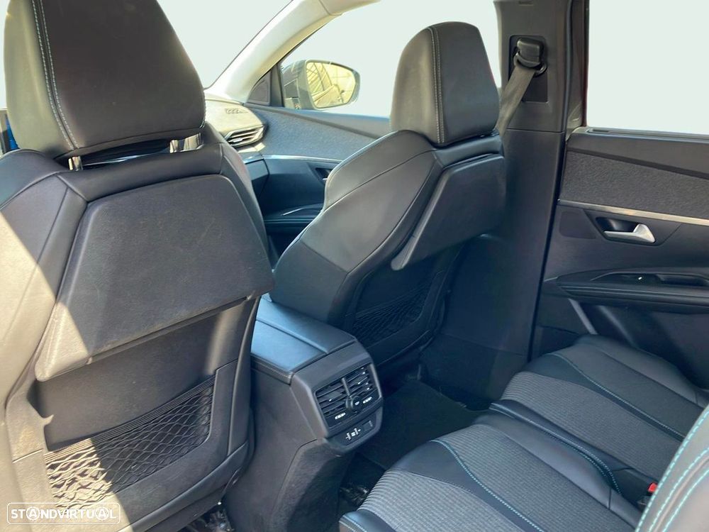 Peugeot 5008 1.5 BlueHDi Allure EAT8 - 23