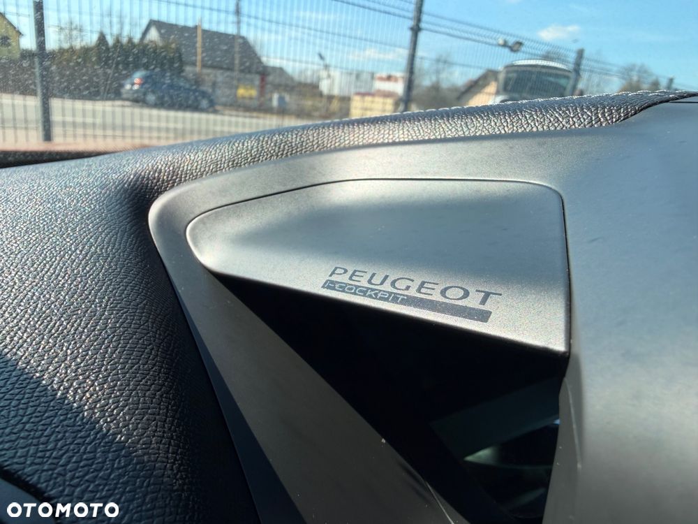 Peugeot 2008 1.5 BlueHDi GT S&S EAT8 - 27