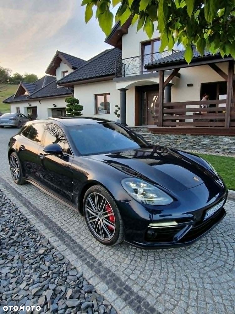 Porsche Panamera Turbo - 3