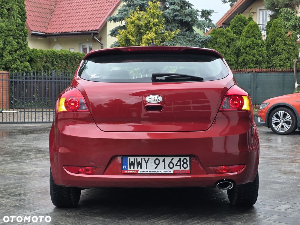 Kia ProCeed - 12
