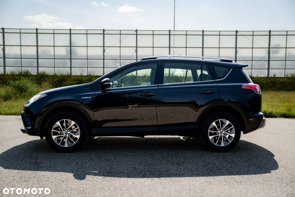 Toyota RAV4 - 11