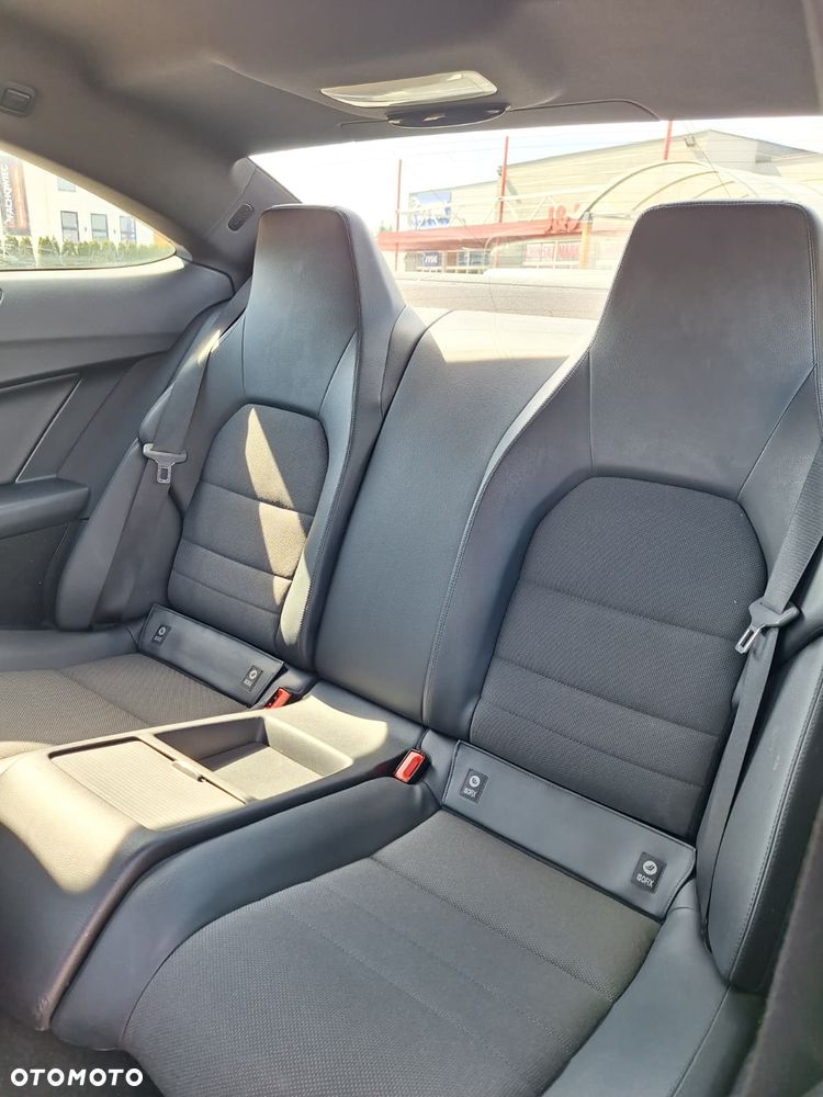 Mercedes-Benz Klasa C 250 CDI DPF BlueEFFICIENCY 7G-TRONIC Edition 1 - 8