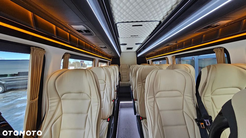 Mercedes-Benz Sprinter 519 - 15