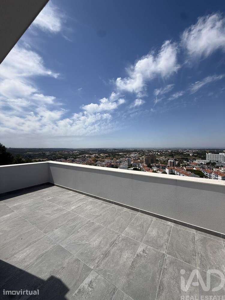 Apartamento T3 em União de Freguesias da Cidade de Santarém de 111 m2 - Grande imagem: 3/28