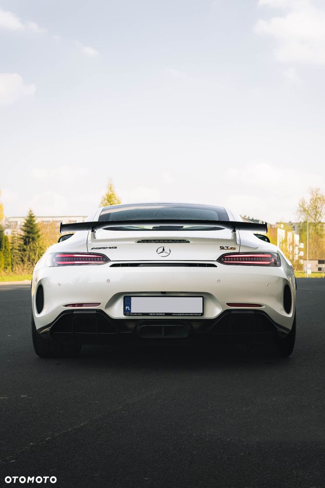 Mercedes-Benz AMG GT - 8