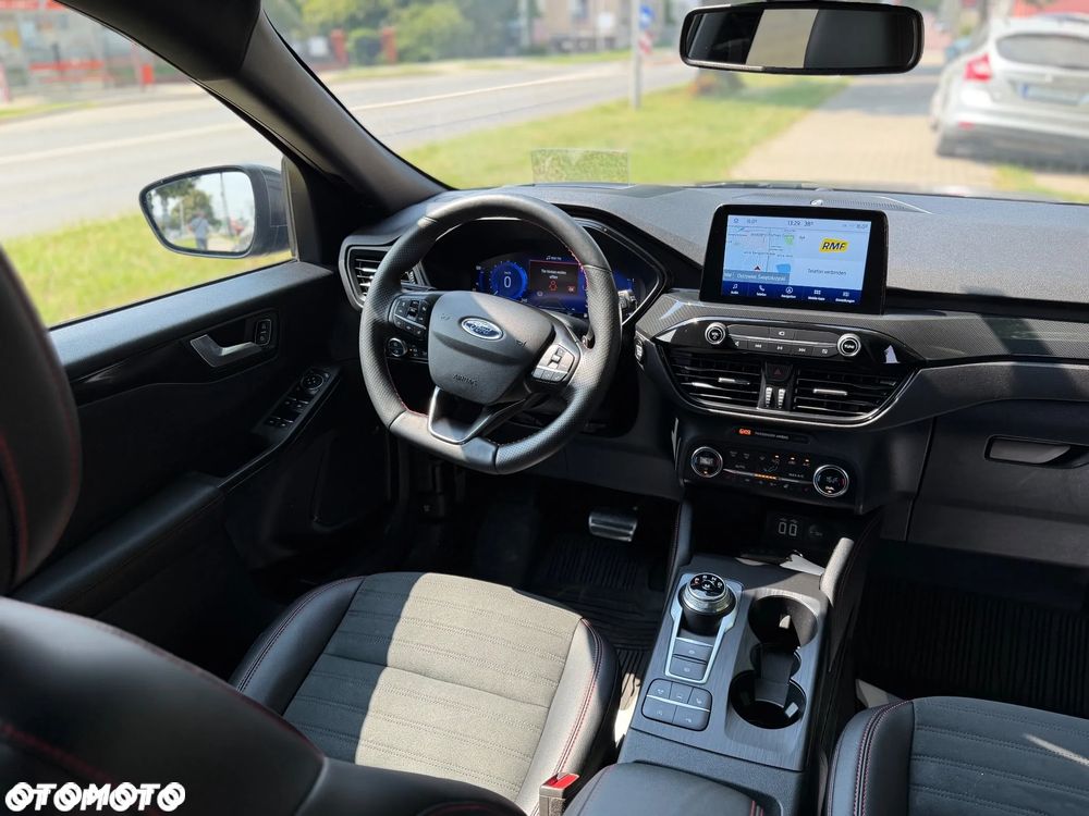 Ford Kuga 2.0 EcoBlue 4x4 ST-LINE X - 18