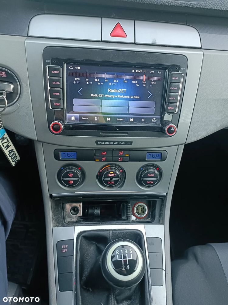 Volkswagen Passat 1.9 TDI Individual - 4