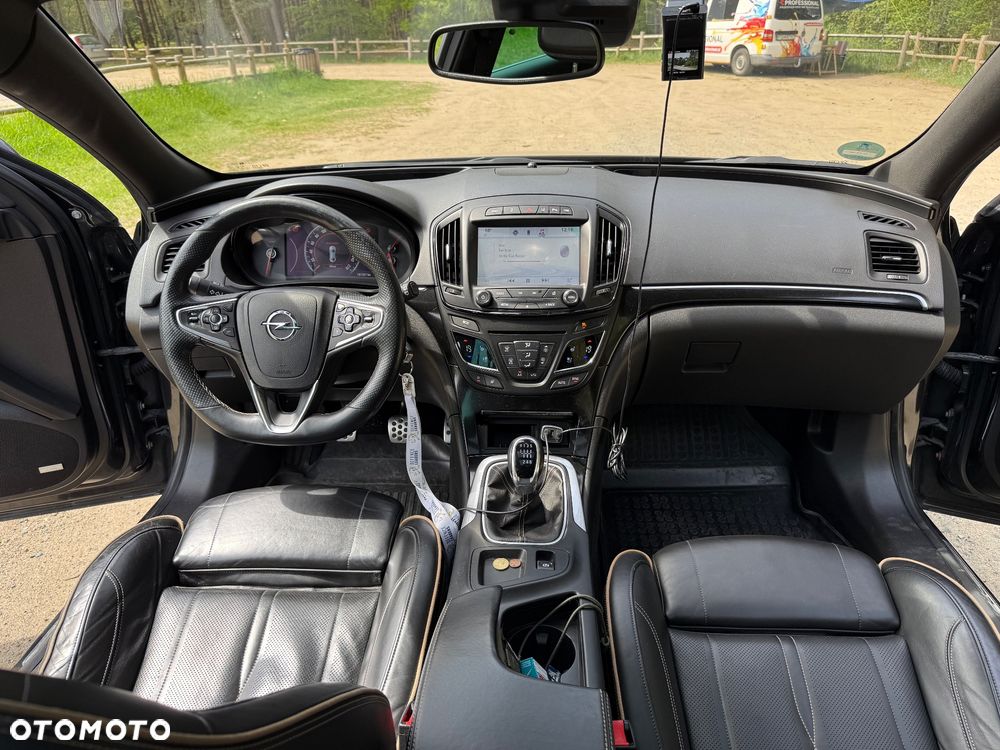 Opel Insignia 2.0 T Cosmo 4x4 S&S - 16