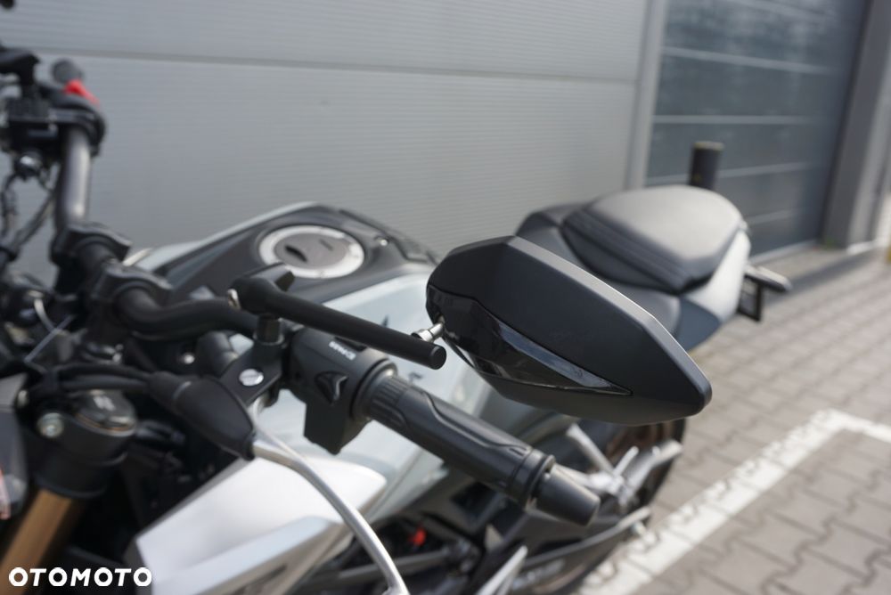 Honda CB - 17