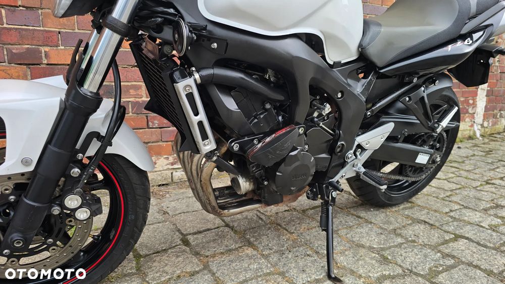 Yamaha FZ6 - 10