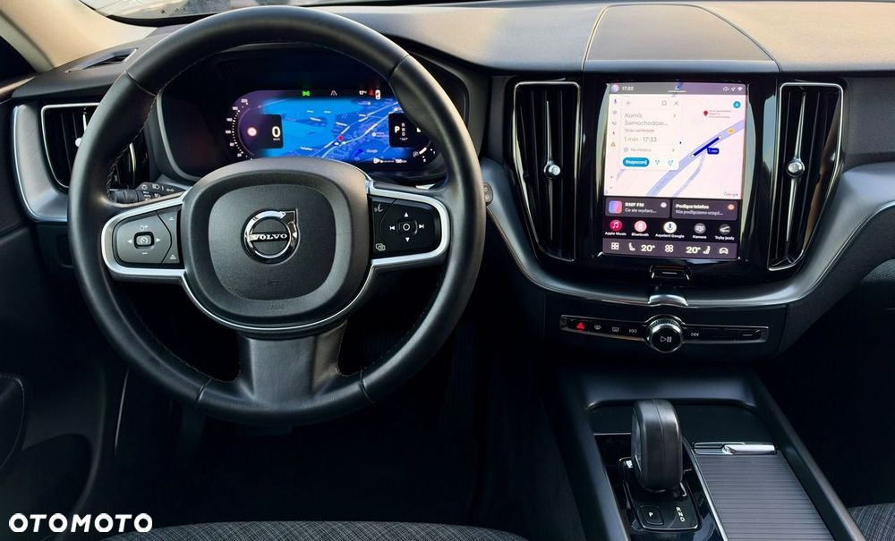 Volvo XC 60 B4 D AWD Plus Dark - 16
