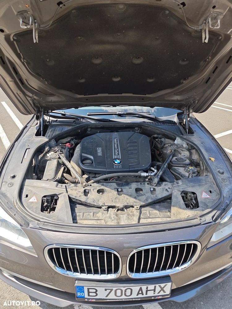 BMW Seria 7 730d - 22