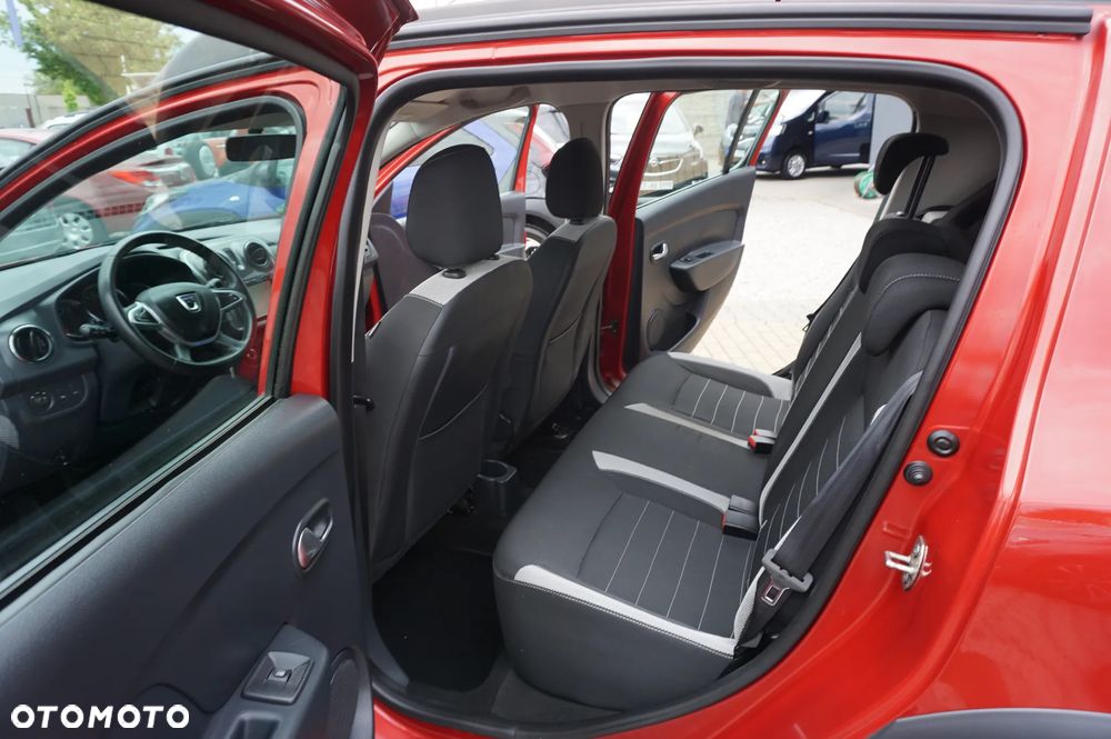 Dacia Sandero Stepway TCe 90 S&S Ambiance - 24