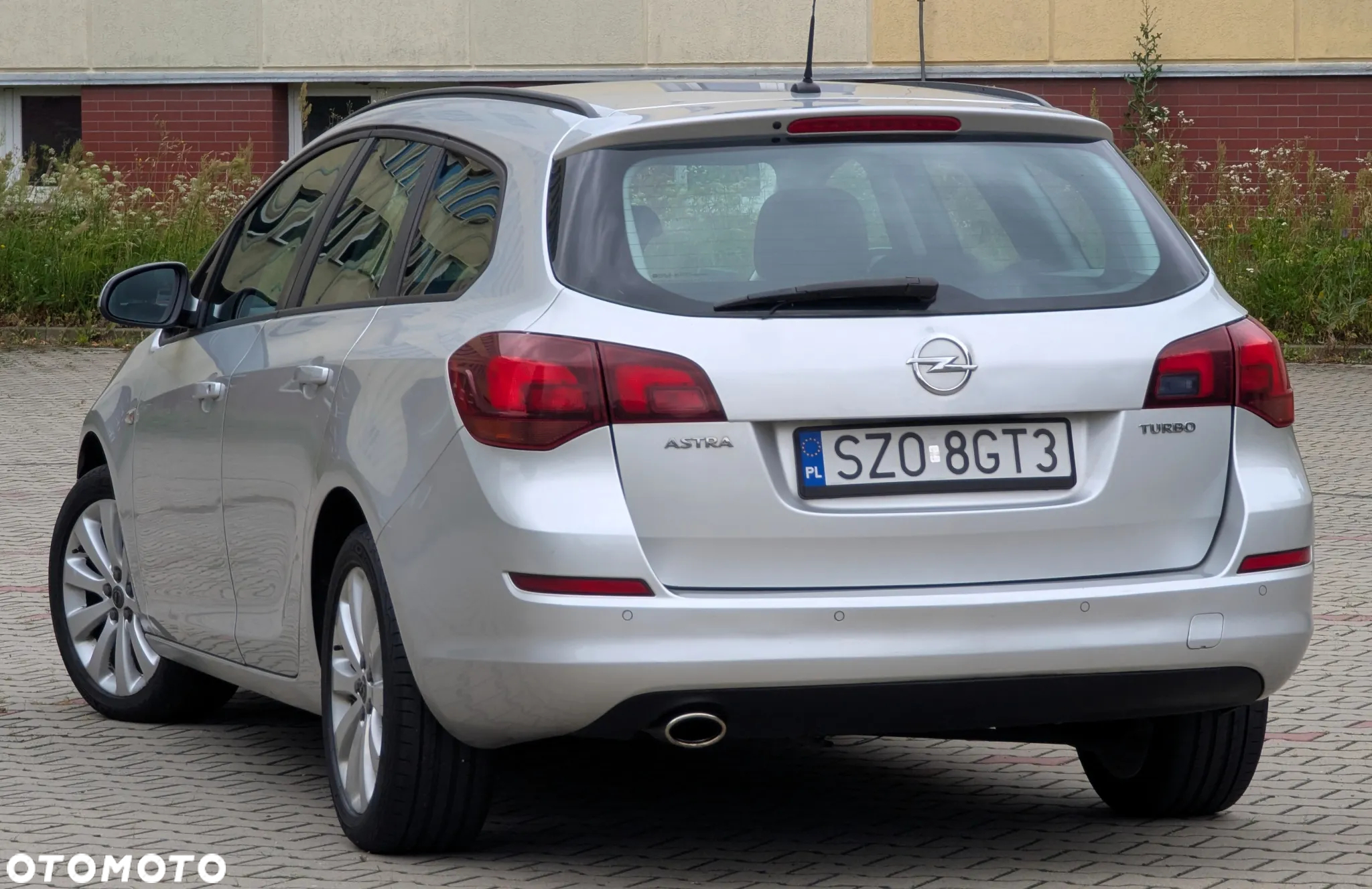 Opel Astra IV 1.4 T Sport - 24