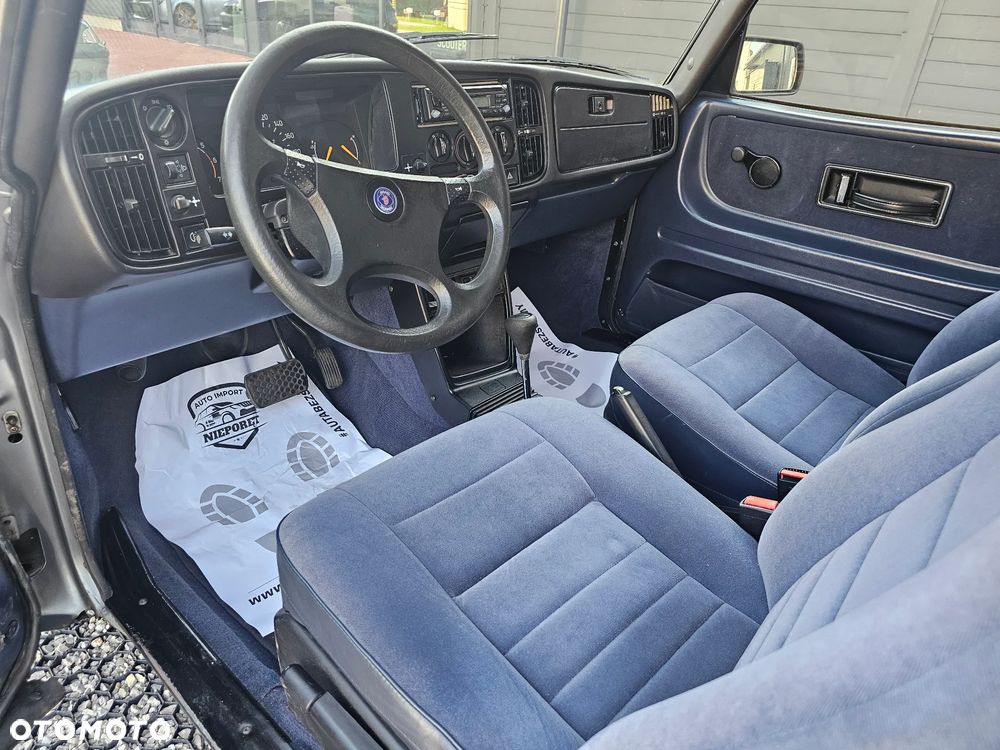 Saab 900 - 11