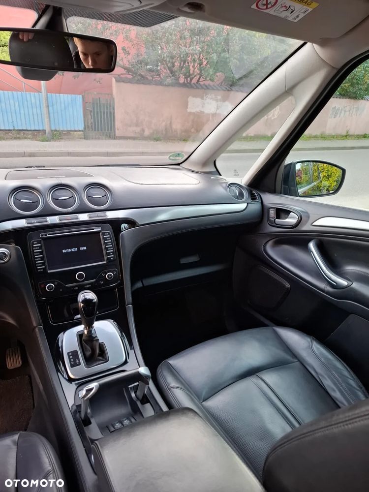 Ford S-Max - 22