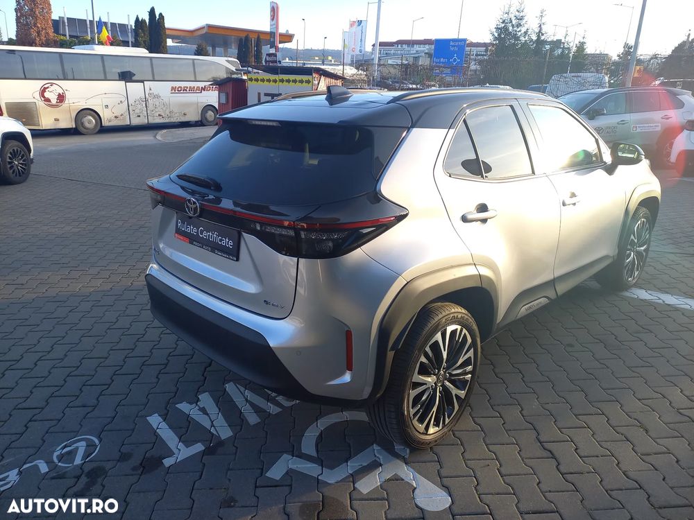 Toyota Yaris Cross 1.5 VVT-i HSD 4x2 Exclusive Elegant - 5