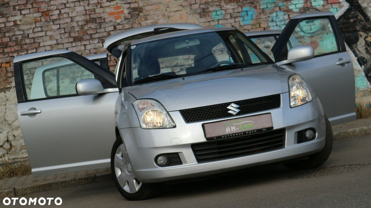Suzuki Swift - 1