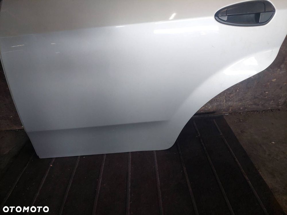 DRZWI KOMPLETNE LEWY TYŁ FIAT GRANDE PUNTO I - 4