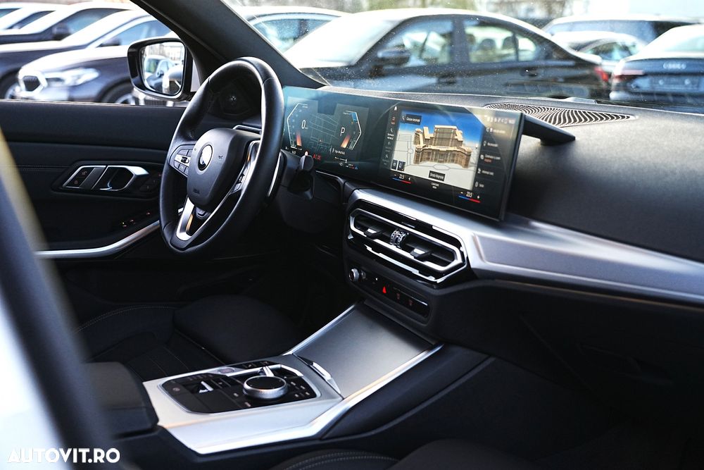 BMW Seria 3 320d Touring xDrive Aut. - 26